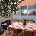 Spacieux Avec Grand Patio, 1er Etage