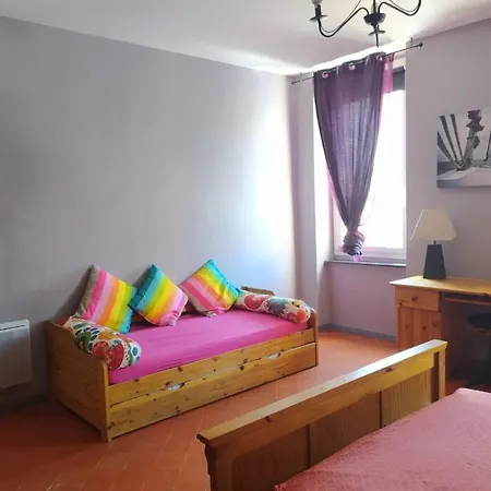 Daire Spacieux Avec Grand Patio, 1er Etage *