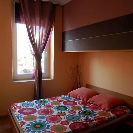 Spacieux Avec Grand Patio, 1er Etage 公寓 西让