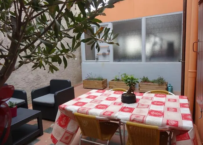 Spacieux Avec Grand Patio, 1er Etage