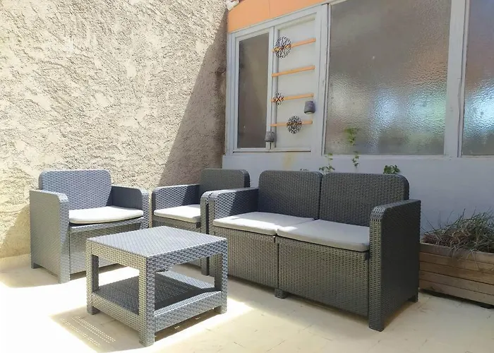 Spacieux Avec Grand Patio, 1er Etage Apartment Sigean