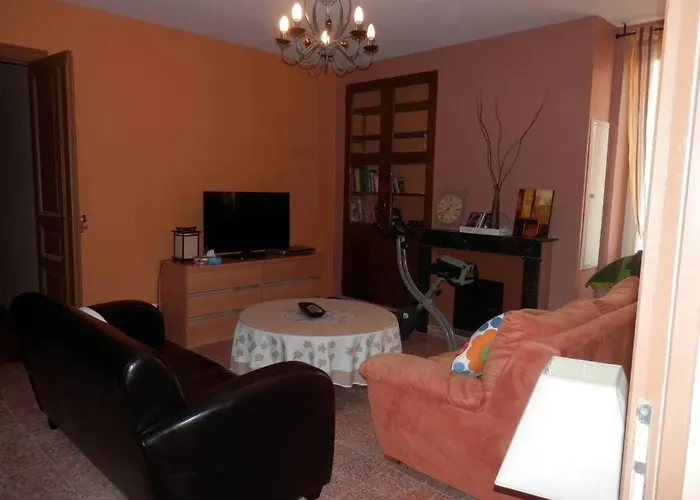 Spacieux Avec Grand Patio, 1er Etage Apartment